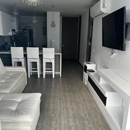 Apartamento Hermoso Con Vista Al Mar Y Salida Directa A La Playa Cartagena