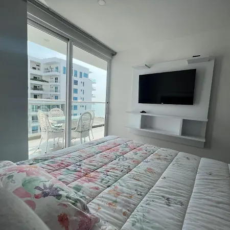 Apartamento Hermoso Con Vista Al Mar Y Salida Directa A La Playa *
